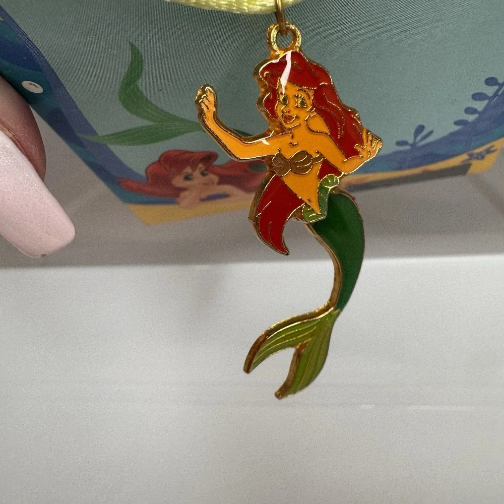 Vintage Disney's The‎ Little Mermaid Necklace With Swinging Tail New In Package